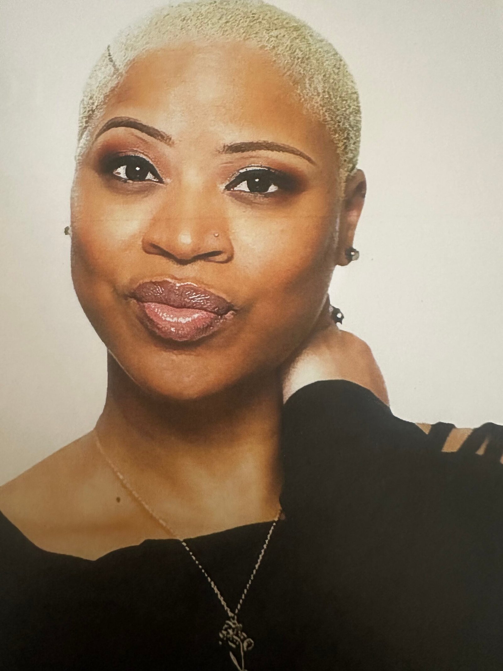 Ronnelia Brings Faith, Power, and Purpose to the Talent Festival Stage